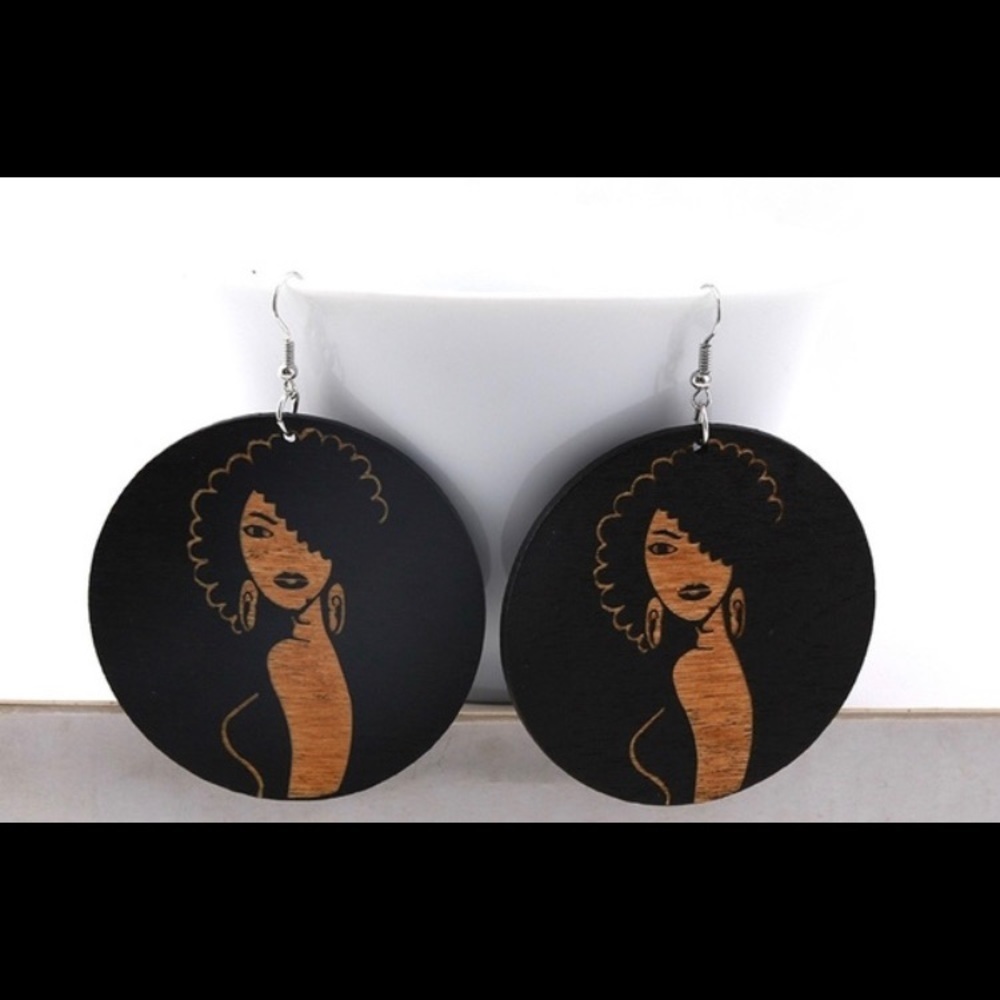 Juneteenth Afro embossed wooden round dangle earrings 4 pair - Picture 5 of 8